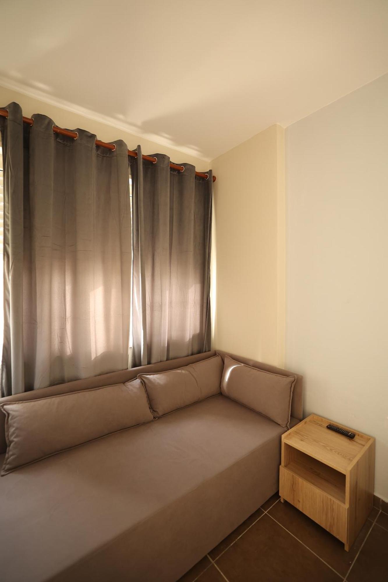 Dyrrah Seaside Apartments ดูร์เรส ภายนอก รูปภาพ