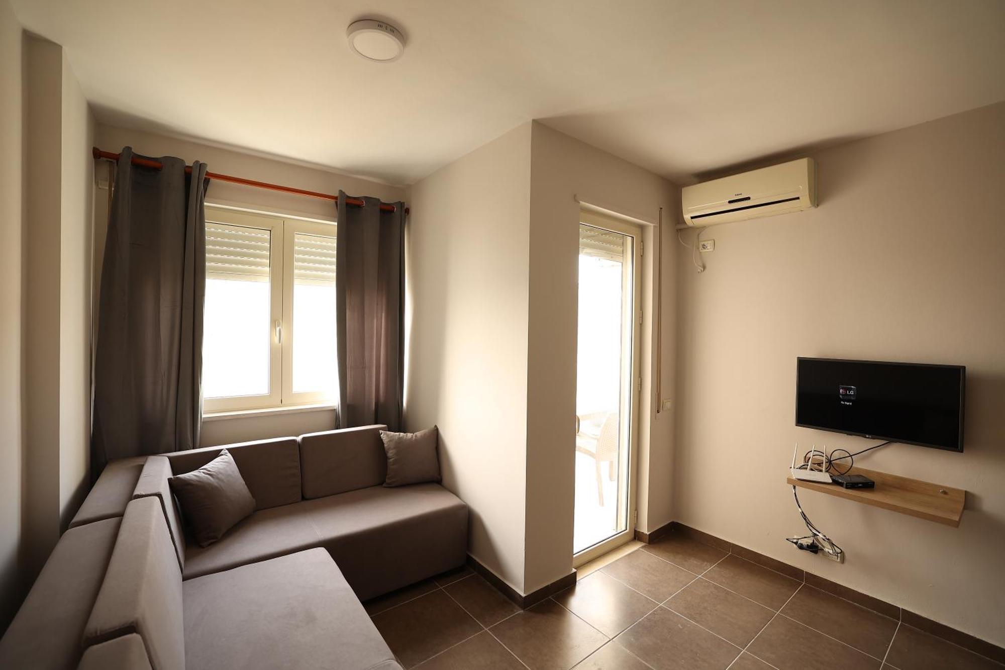 Dyrrah Seaside Apartments ดูร์เรส ภายนอก รูปภาพ